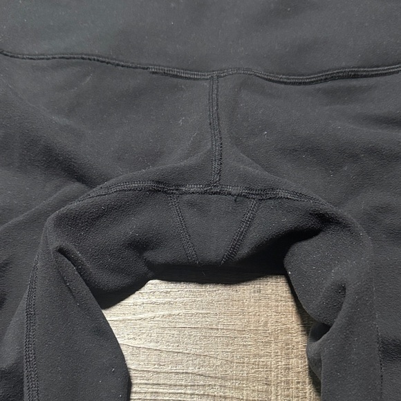 Lululemon Athletica Black Cropped Leggings - Picture 4 of 5